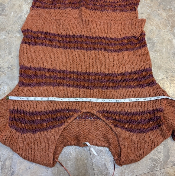 Free People Medium Burnt Orange & Wine Red Oversize Chunky Knit High Low Sweater - Picture 6 of 8